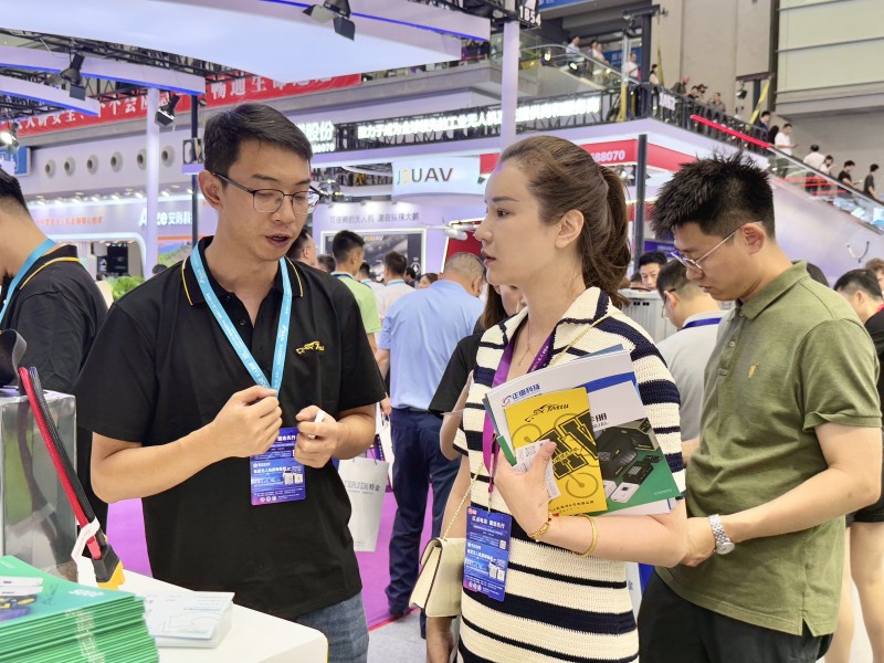 Tattu團(tuán)隊(duì)熱情接待